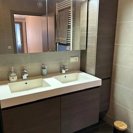 Spacious And Modern 3 Bedroom Near The Sea Ostend
